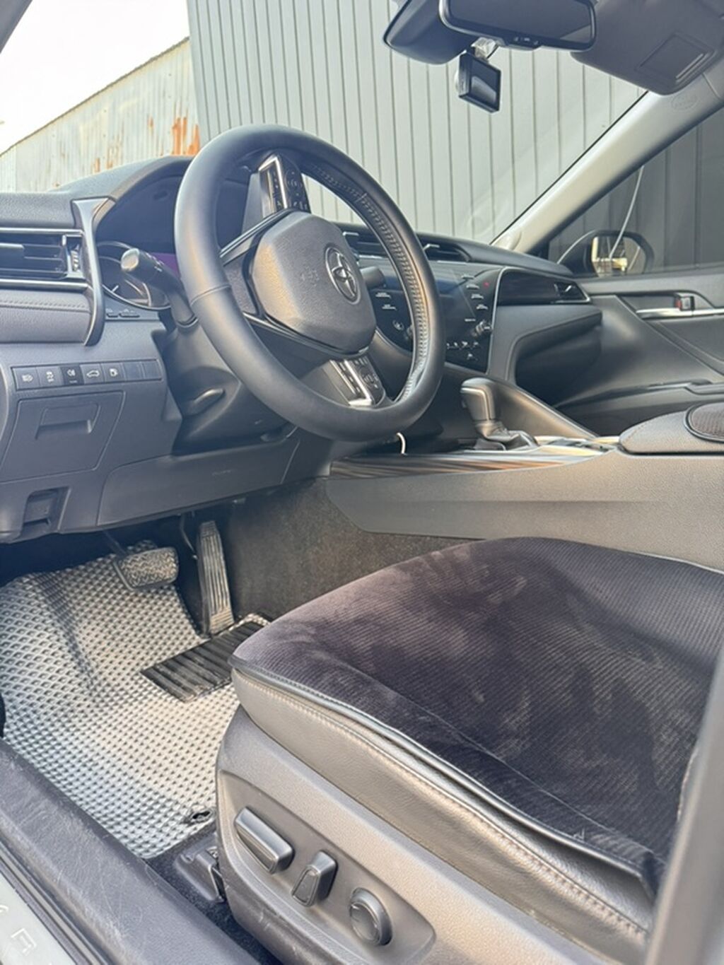 Toyota Camry: 2018 г., 2.5 л, Автомат, Бензин, Седан: фото 6