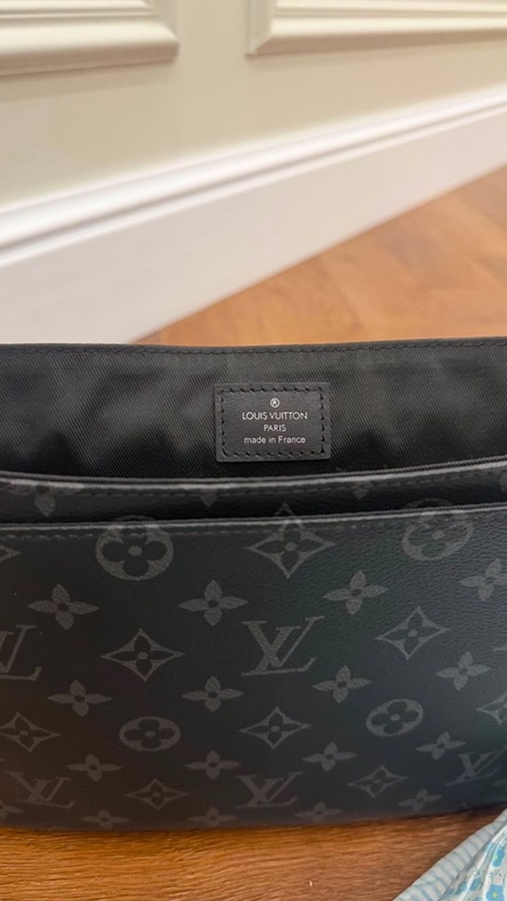 Сумка через плечо Louis Vuitton, коллекция Monogram Eclipse. -: фото 2