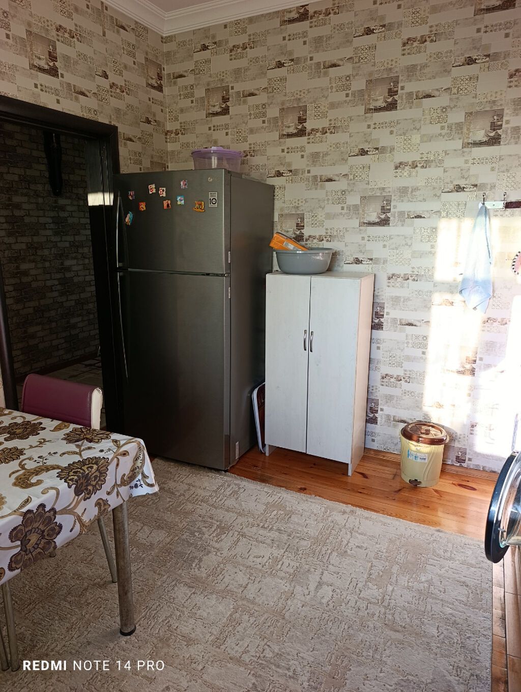 Salam. Ev 120 m², 4 otaqdan ibarətdir. Zabrat 1 də 307 nömrəli