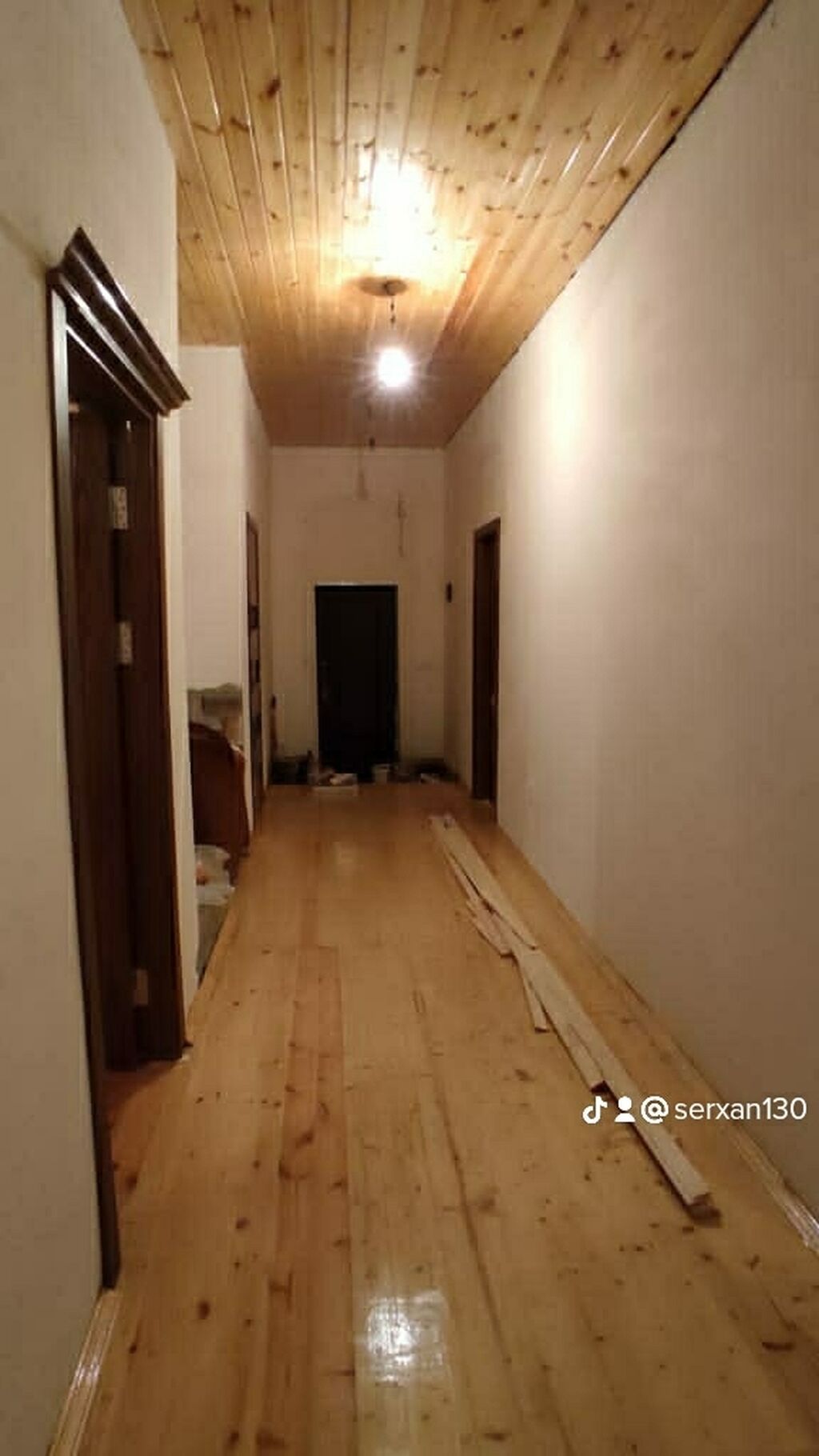 5 otaqlı, 220 kv. m, Orta təmir
