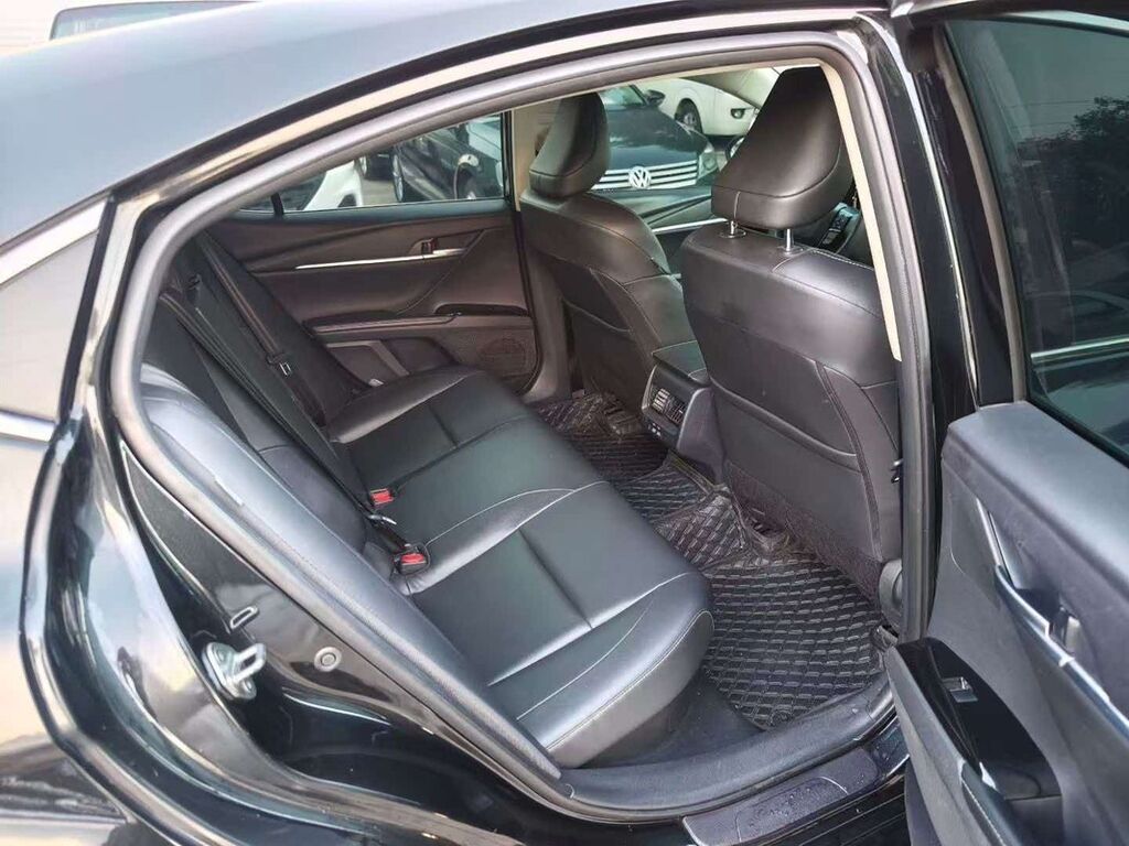 Toyota Camry: 2024 г., Гибрид, Седан: фото 5