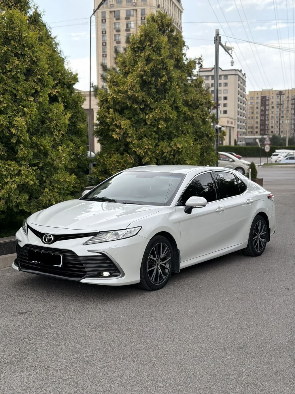 Toyota Camry: 2021 г., 2.5 л, Автомат, Бензин, Седан: фото 5