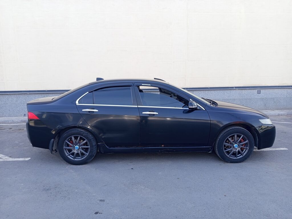 Honda Accord: 2005 г., 2 л, Механика, Бензин, Седан: фото 5