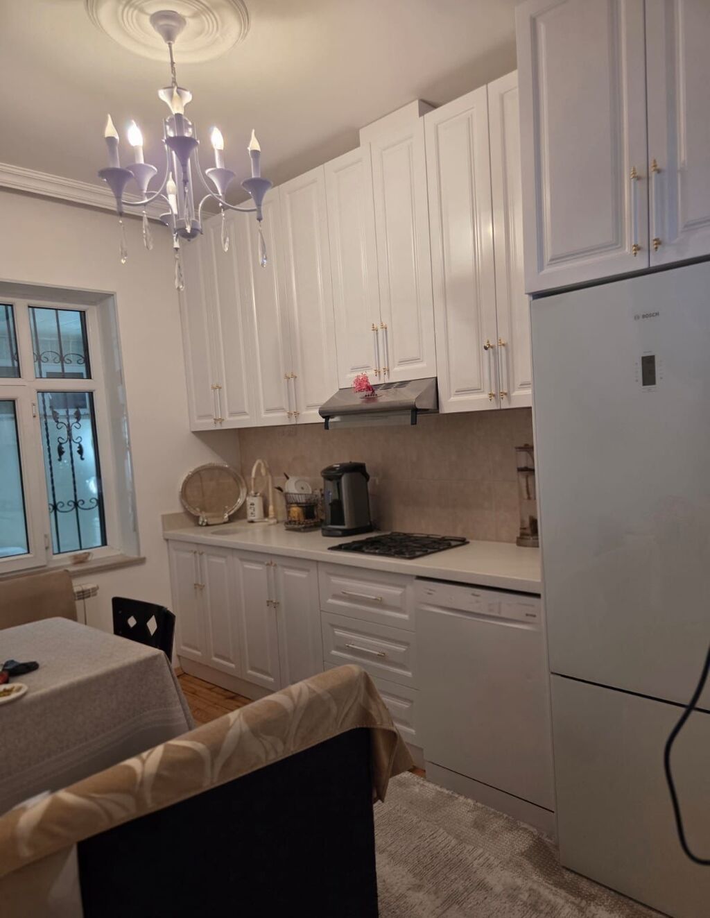 5 otaqlı, 132 kv. m, Yeni təmirli