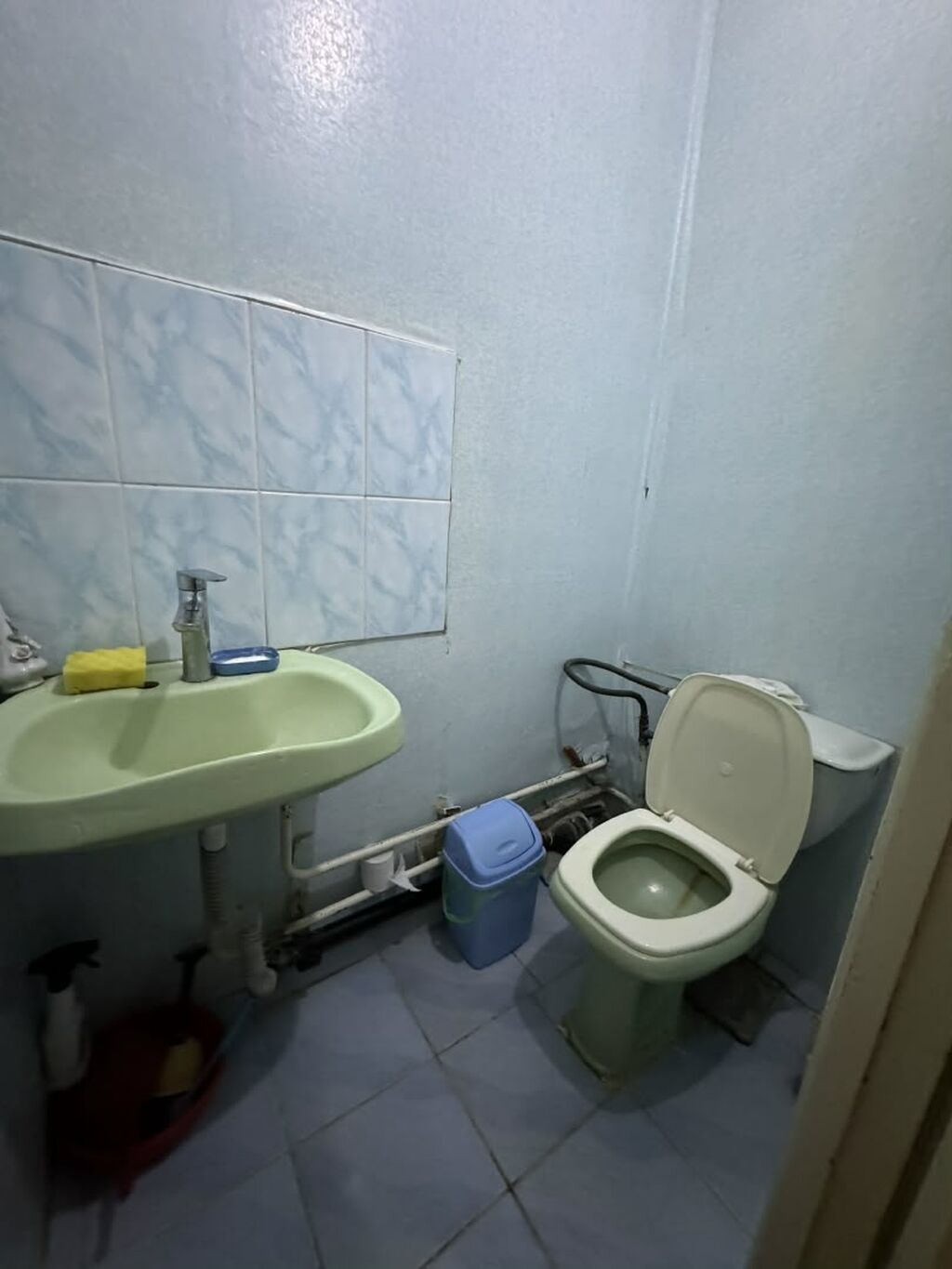 3 комнаты, 61 м², 12 мкр 105 серия, 5 этаж, Старый ремонт: фото 5