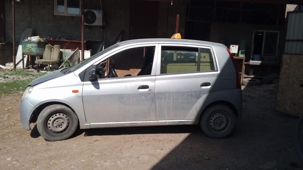 Daewoo Matiz: 2004 г., 0.1 л, Механика, Бензин, Хэтчбэк: фото 2