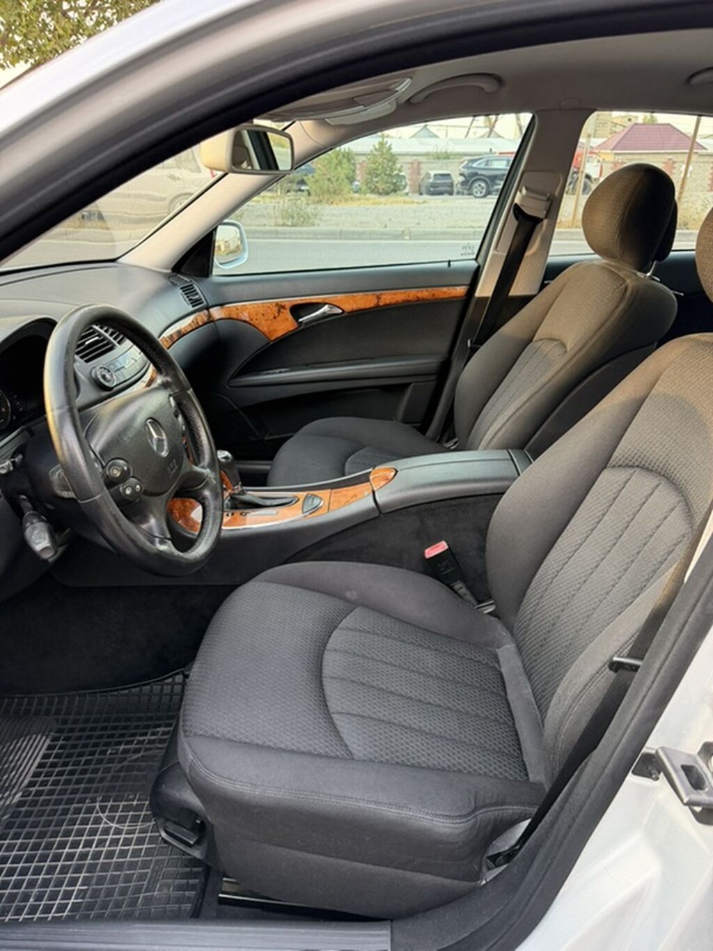 Mercedes-Benz E-Class: 2006 г., 3 л, Автомат, Дизель, Седан: фото 6