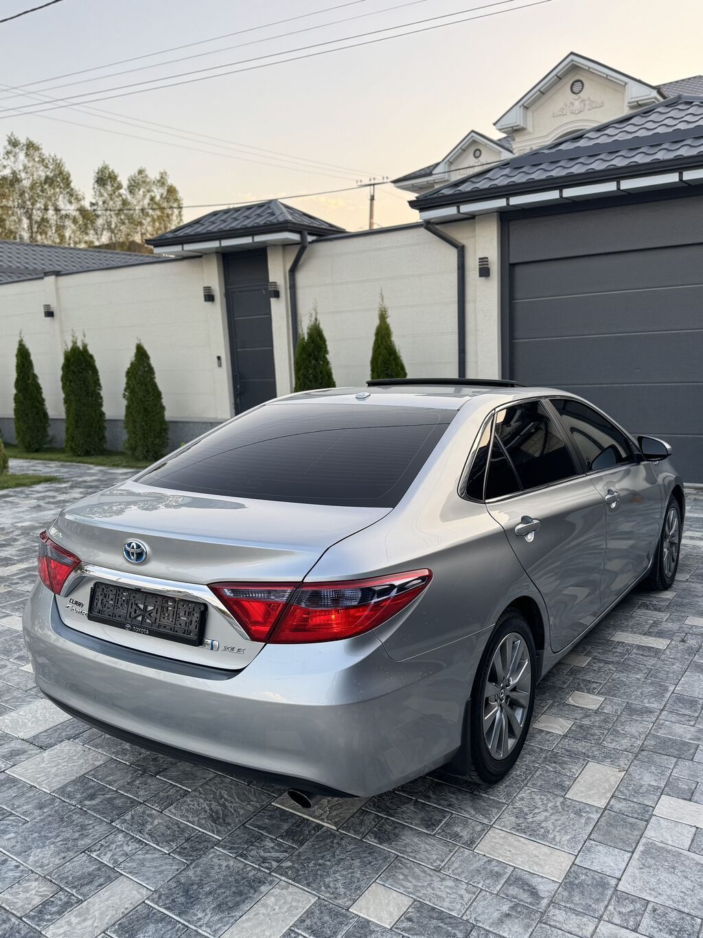 Toyota Camry: 2017 г., 2.5 л, Автомат, Гибрид, Седан: фото 8