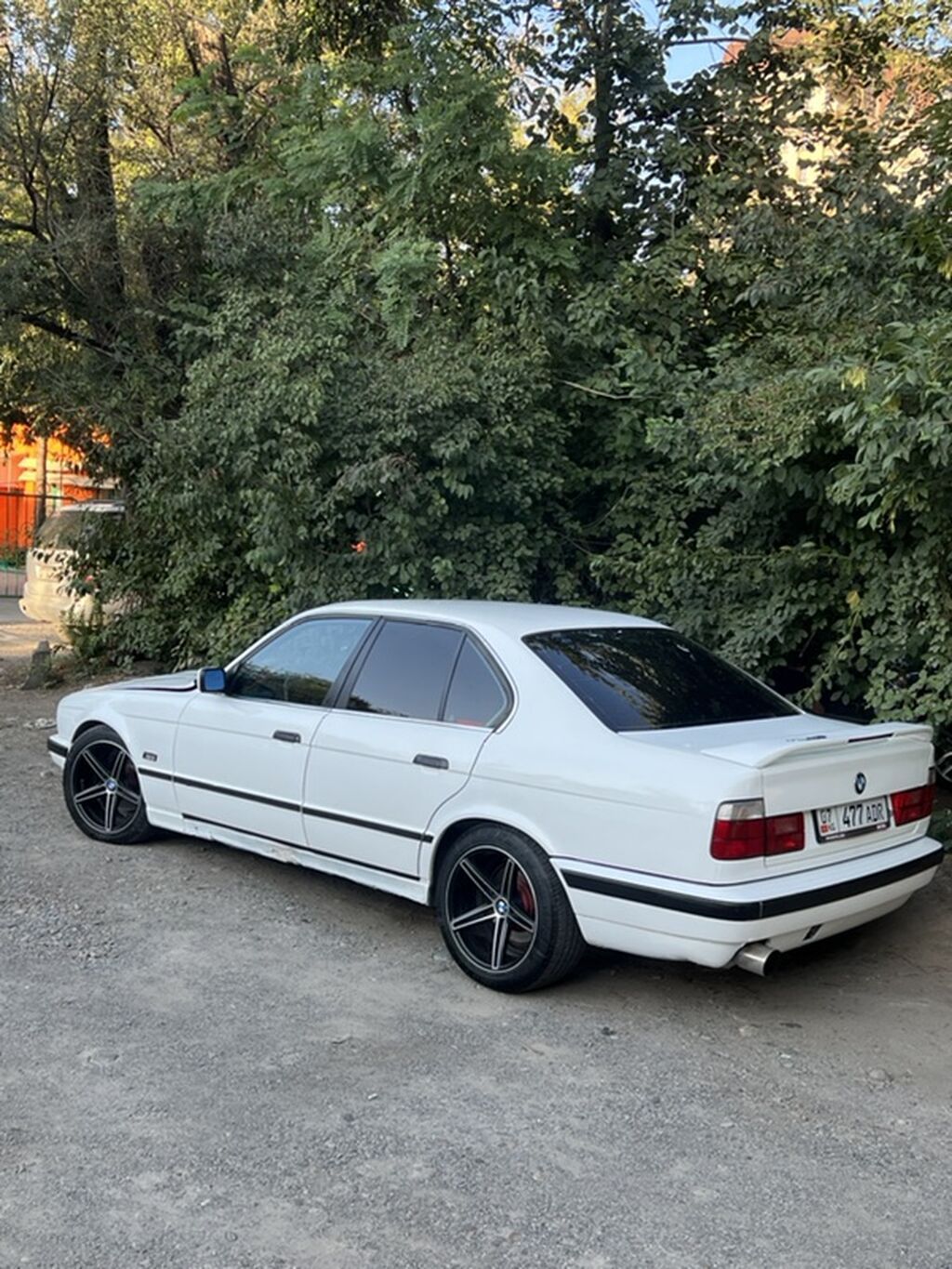 BMW 5 series: 1991 г., 2 л, Механика, Бензин, Седан: фото 5
