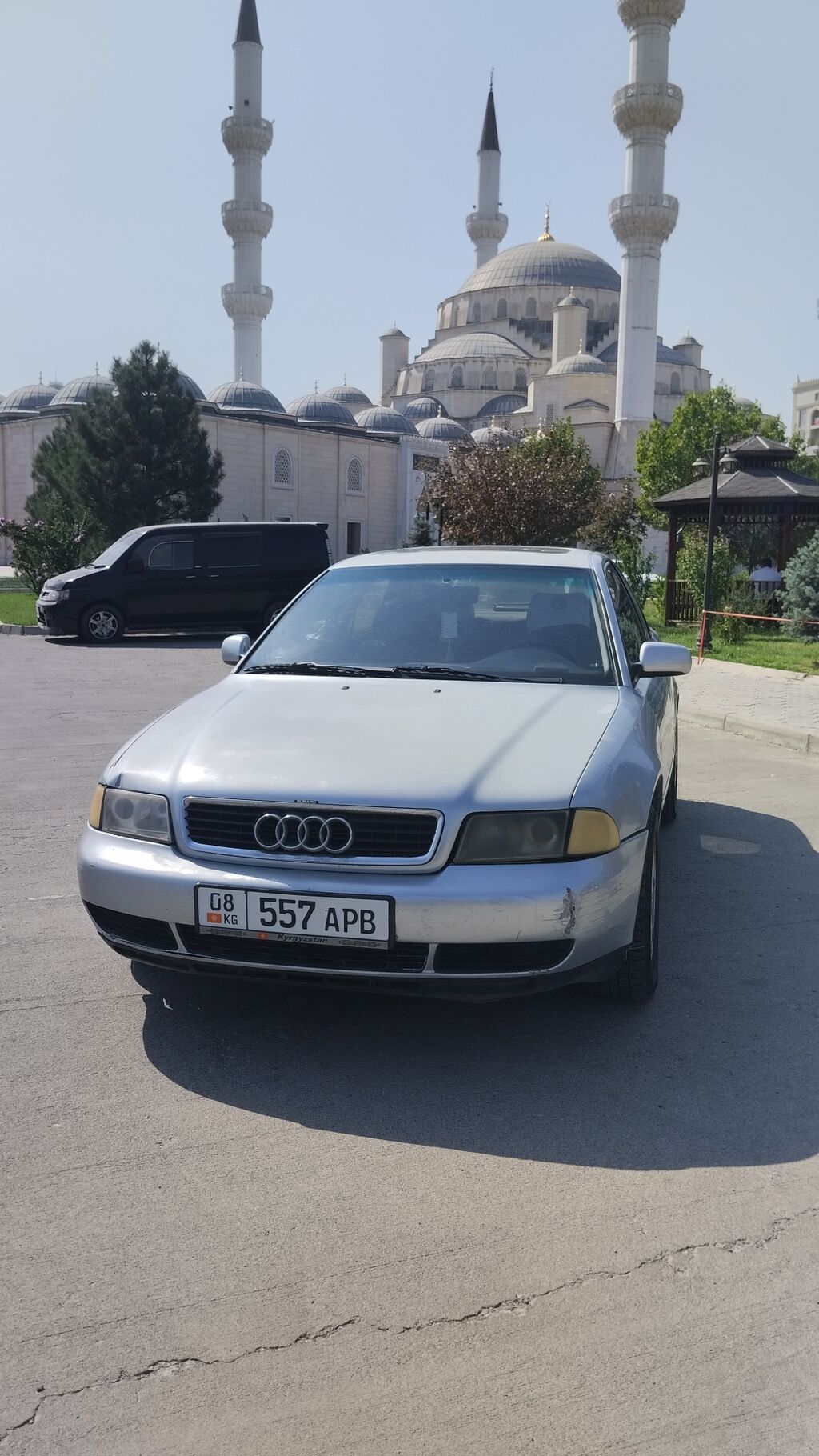 Audi A4: 1996 г., 2.4 л, Автомат, Бензин, Седан: фото 2