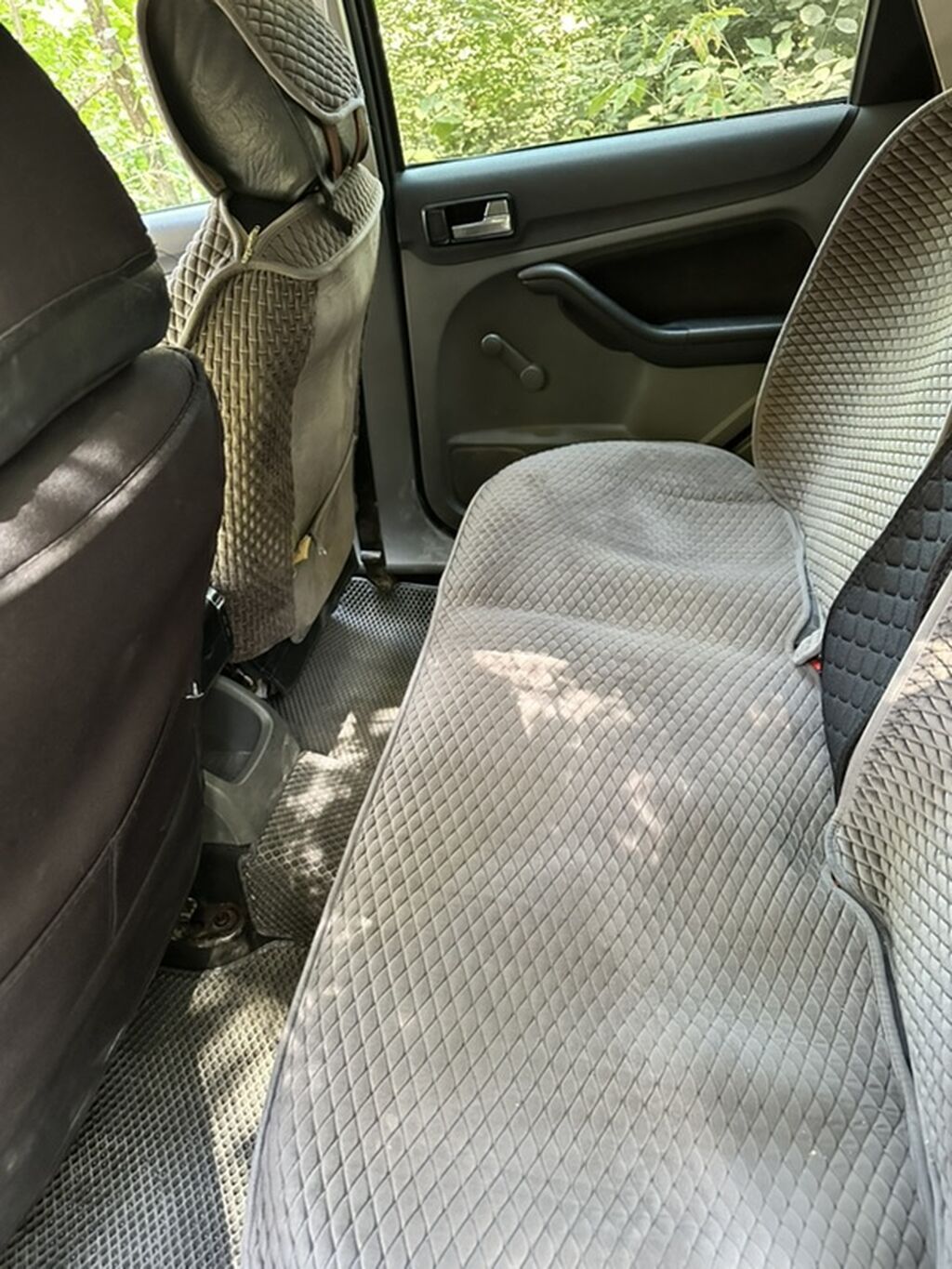 Ford Focus: 2010 г., 1.6 л, Механика, Бензин, Универсал: фото 5