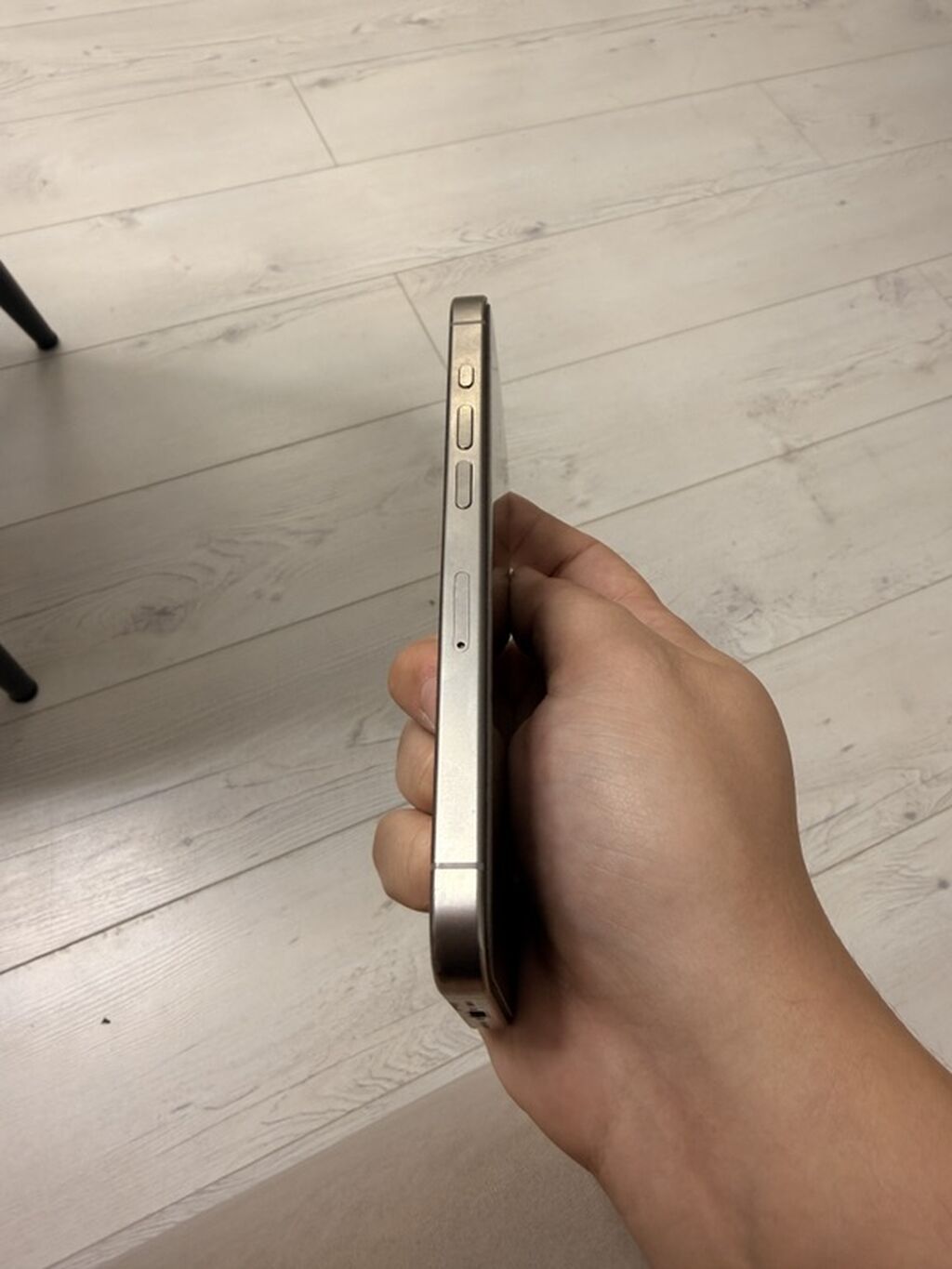 IPhone 15 Pro, Б/у, 256 ГБ, Natural Titanium, 89 %: фото 3