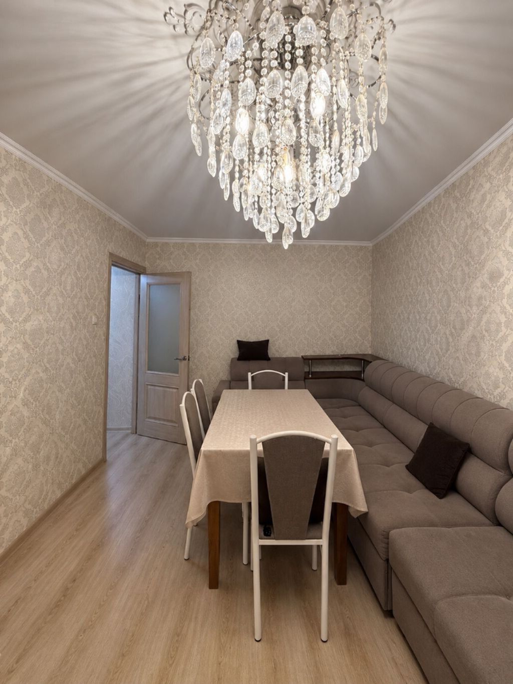 2 комнаты, 44 м², 1000 мелочей 104 серия, 2 этаж, Евроремонт: фото 6