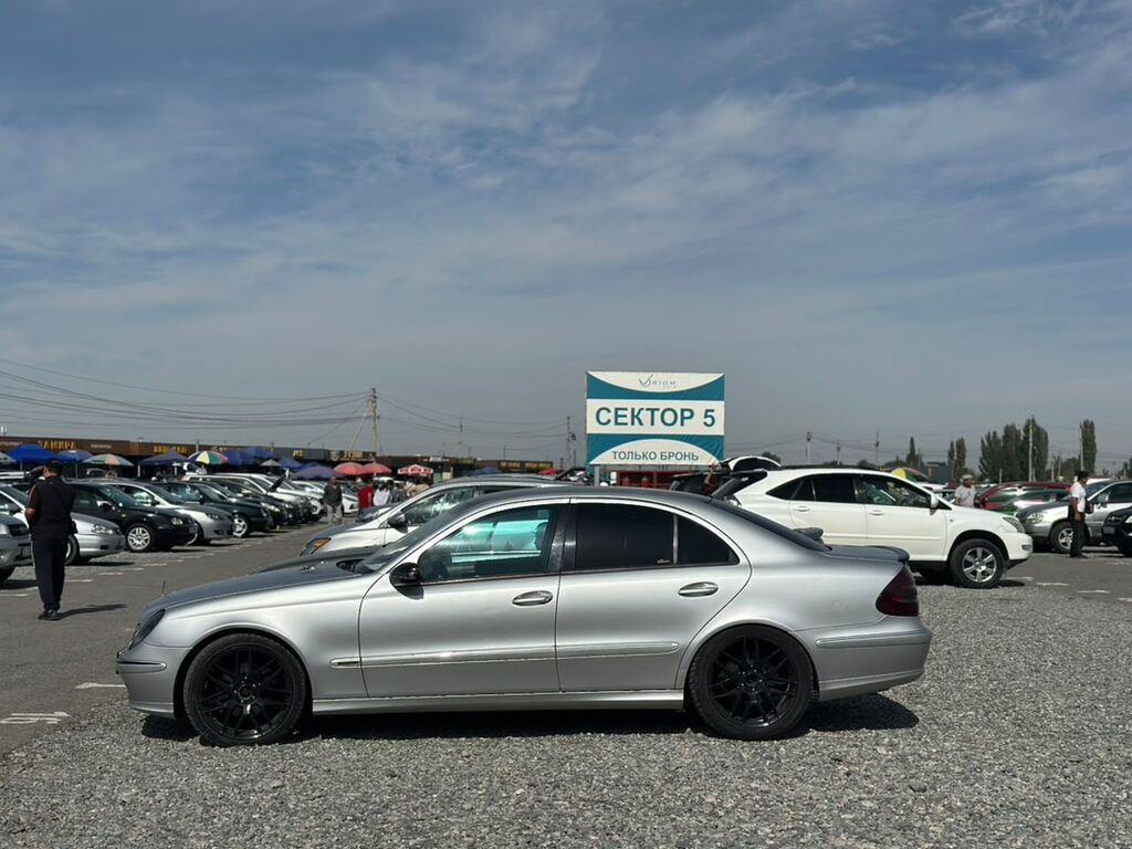 Mercedes-Benz E-Class: 2002 г., 3.2 л, Типтроник, Бензин, Седан: фото 3