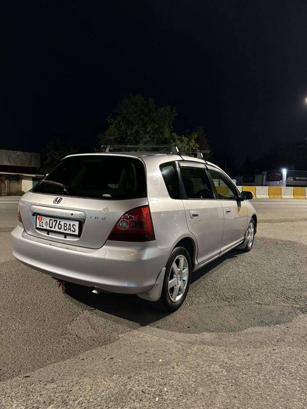 Honda Civic: 2002 г., 1.5 л, Автомат, Бензин, Хэтчбэк: фото 7
