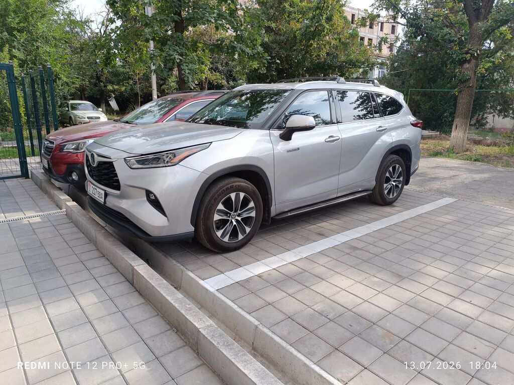 Toyota Highlander: 2021 г., 2.5 л, Автомат, Гибрид, Кроссовер: фото 2