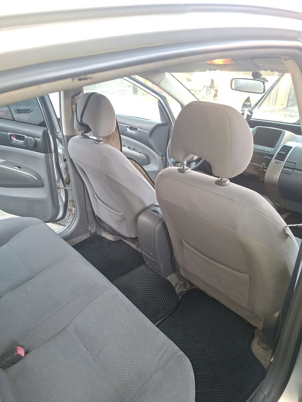 Toyota Prius: 2006 г., 1.5 л, Автомат, Гибрид, Хэтчбэк: фото 8