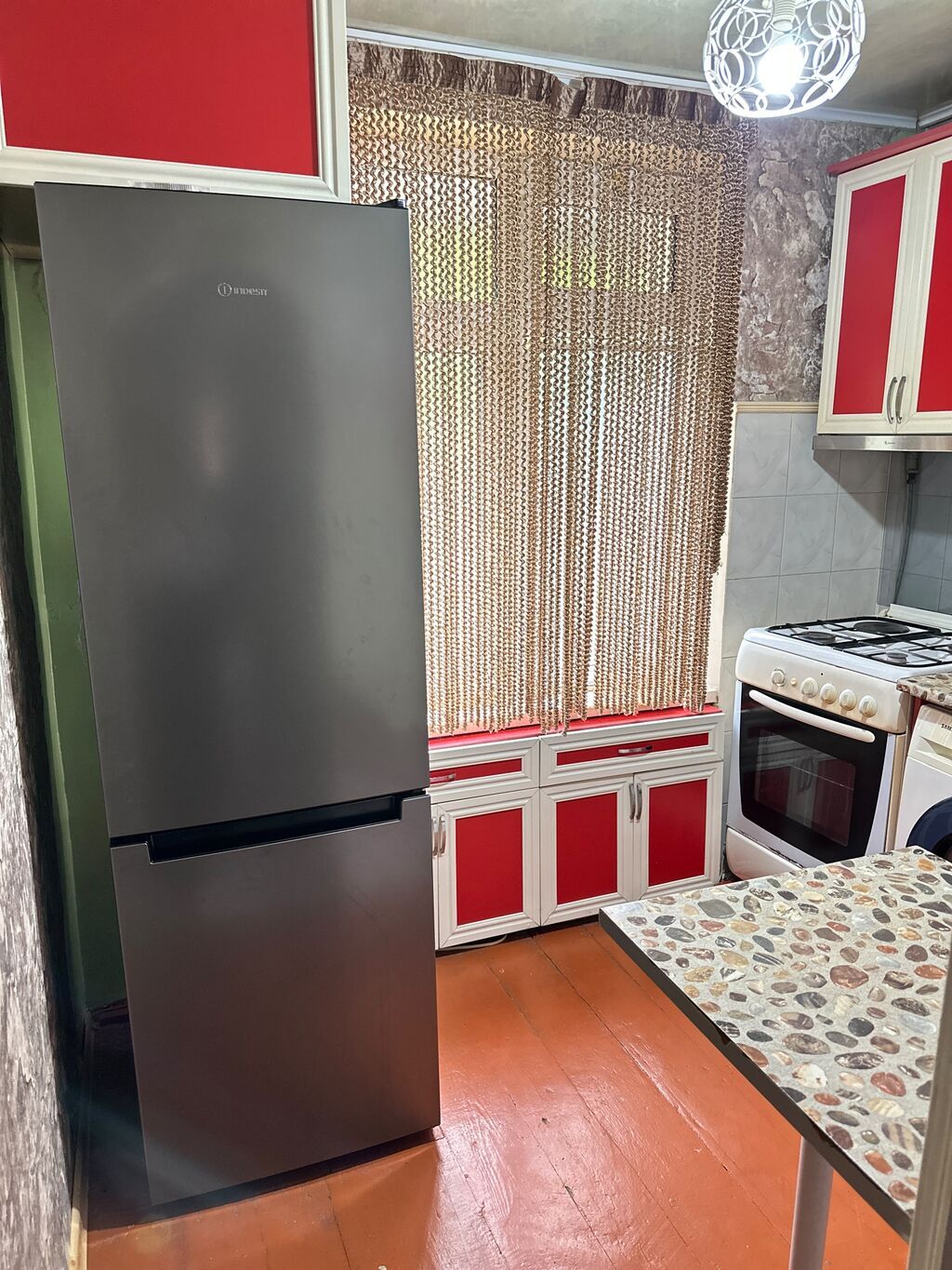 Gəncə şəhərində,Dəmiryolu vağzalında Tam mebel və məişət avadanlıqları