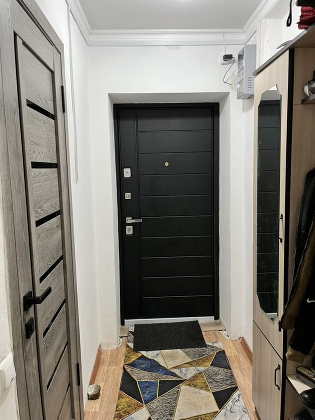 3 комнаты, 54 м², ул. Логвиненко / Боконбаева Хрущевка, 1 этаж, Старый ремонт: фото 2
