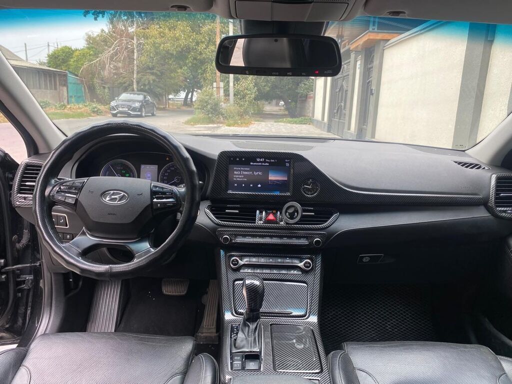 Hyundai Grandeur: 2017 г., 2.4 л, Автомат, Гибрид, Седан: фото 8
