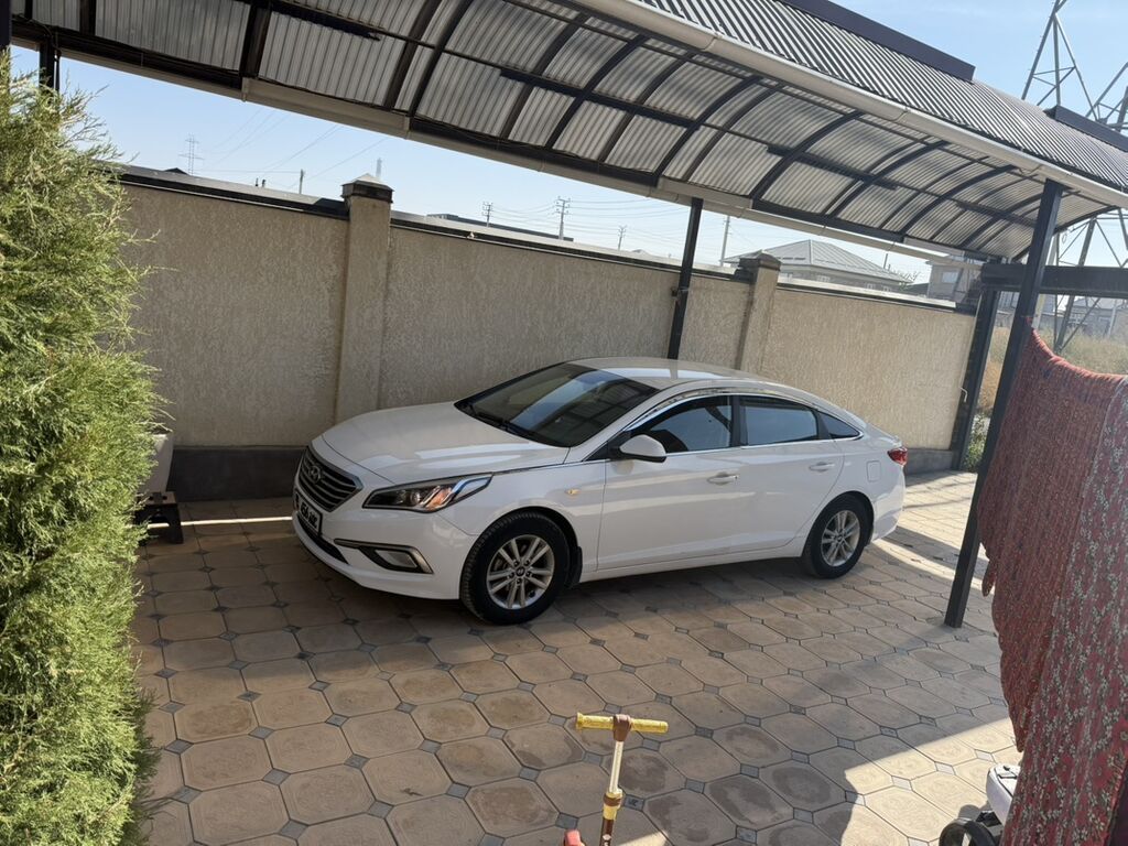 Hyundai Sonata: 2017 г., 2 л, Автомат, Газ, Седан: фото 2