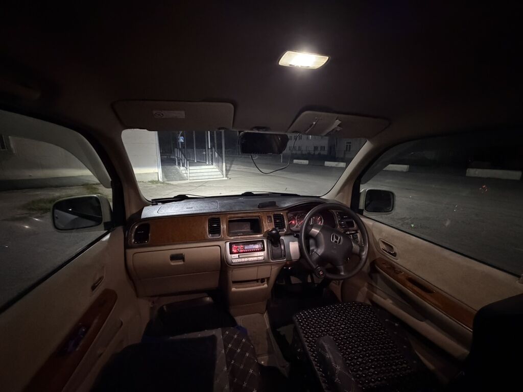 Honda Stepwgn: 2003 г., 2.4 л, Автомат, Газ, Минивэн: фото 6