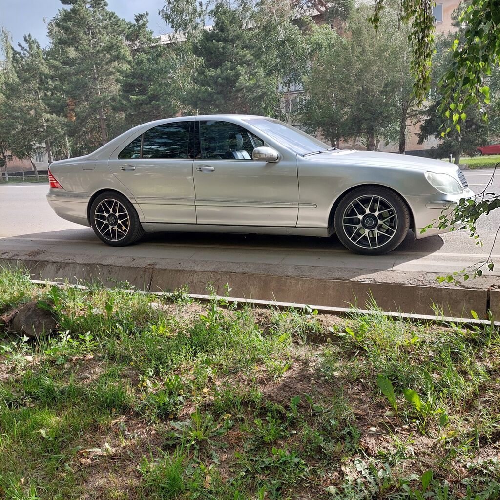 Mercedes-Benz 220: 2000 г., 5 л, Автомат, Бензин, Седан: фото 1