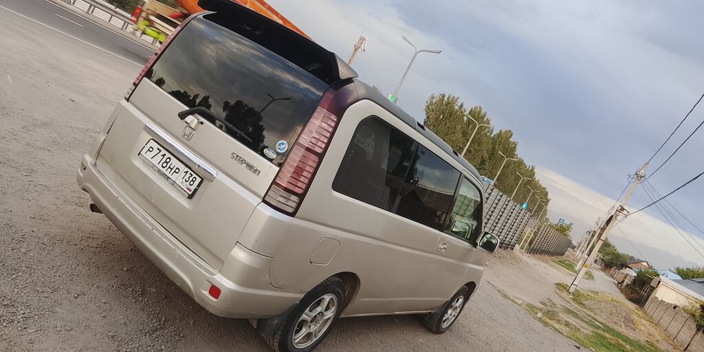 Honda Stepwgn: 2002 г., Автомат, Бензин, Минивэн: фото 7