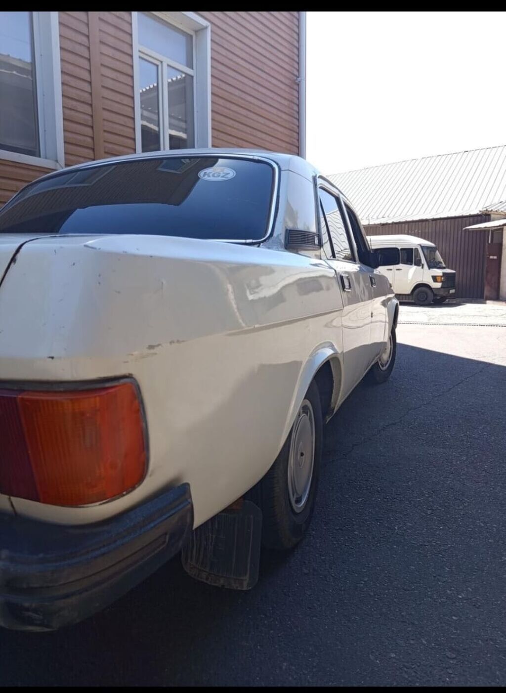 ГАЗ 31029 Volga: 1996 г., 2.4 л, Механика, Бензин, Седан: фото 4