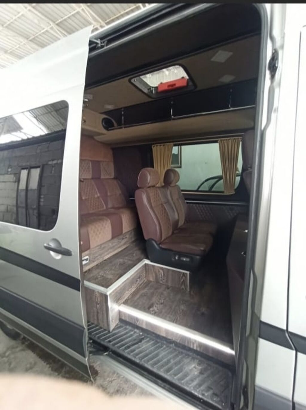 Mercedes-Benz Спринтер: 2009 г., 2.2 л, Автомат, Дизель, Минивэн: фото 4
