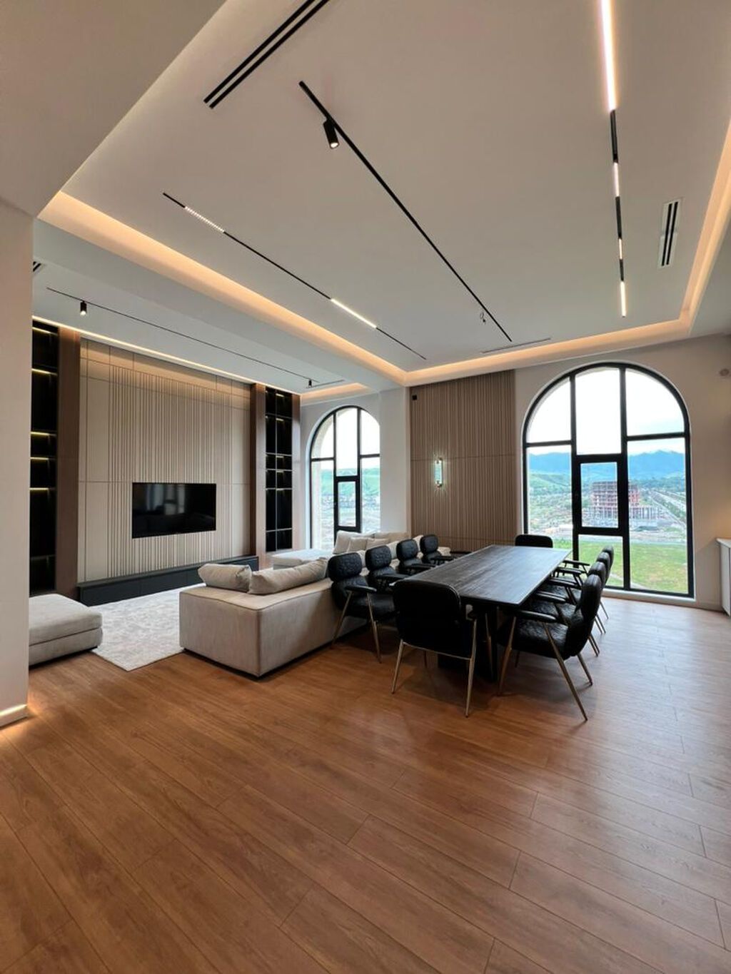 3 комнаты, 140 м², Ала-Арча ТРЦ Элитка, Пентхаус этаж, Дизайнерский ремонт: фото 4