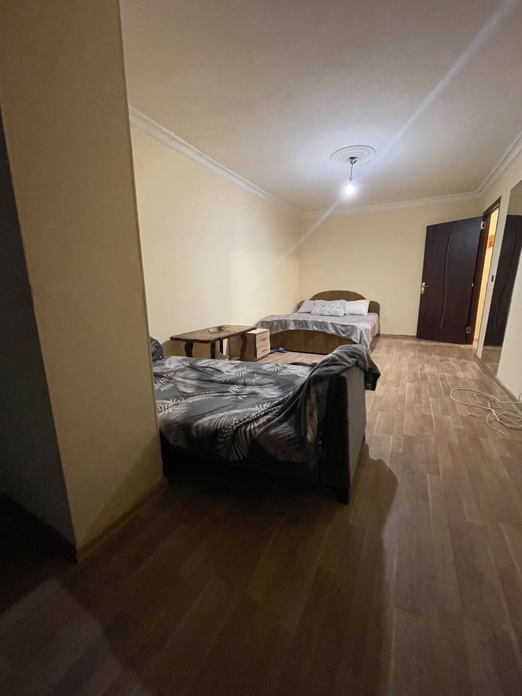 28 mayda semed vurgun bagin yaninda 1 otaqdan ibaret evimiz kiraye