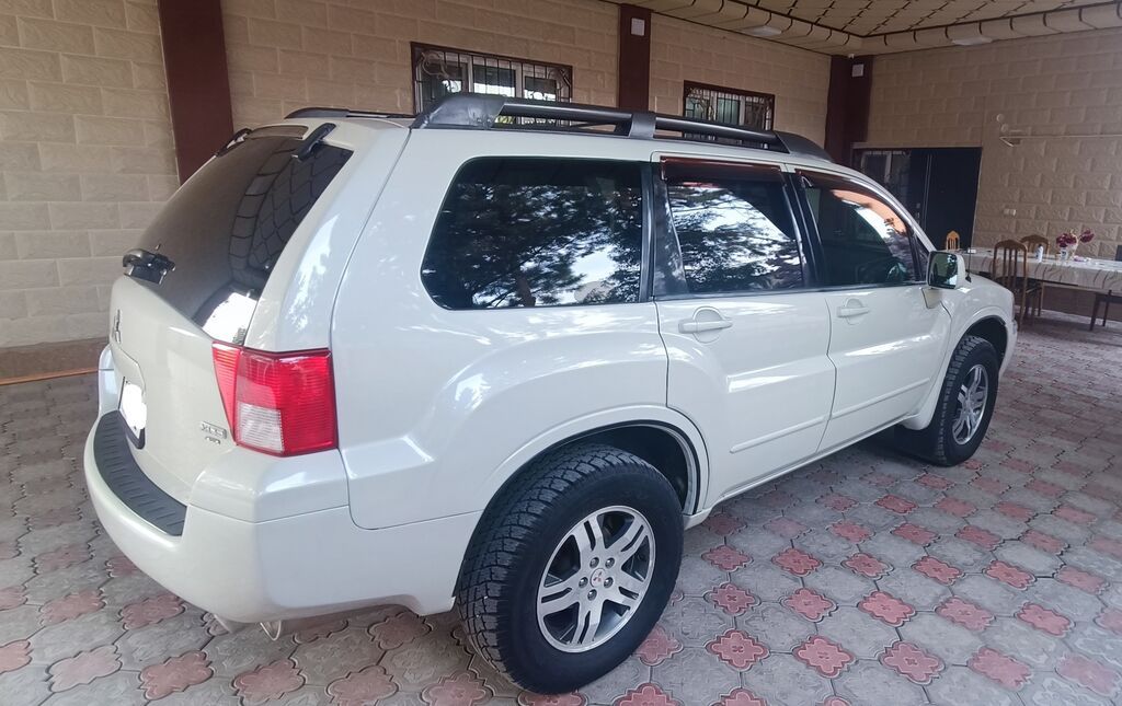 Mitsubishi Endeavor: 2004 г., 3.8 л, Автомат, Бензин, Кроссовер: фото 5