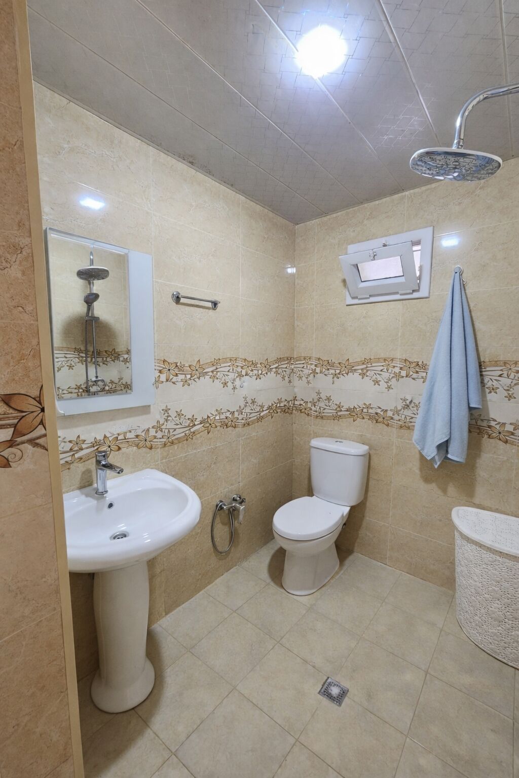 5 otaqlı, 112 kv. m, Kredit yoxdur, Yeni təmirli