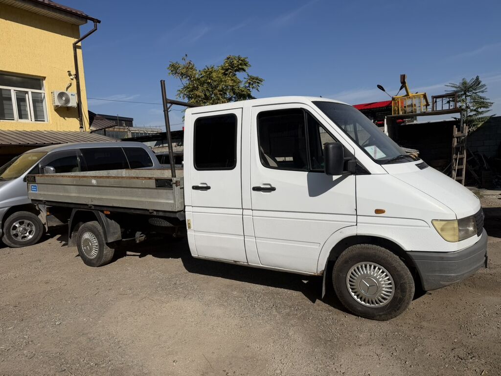 Бортовой грузовик Mercedes-Benz Sprinter 2,9 об 1 хозяин 12 жыл: фото 1
