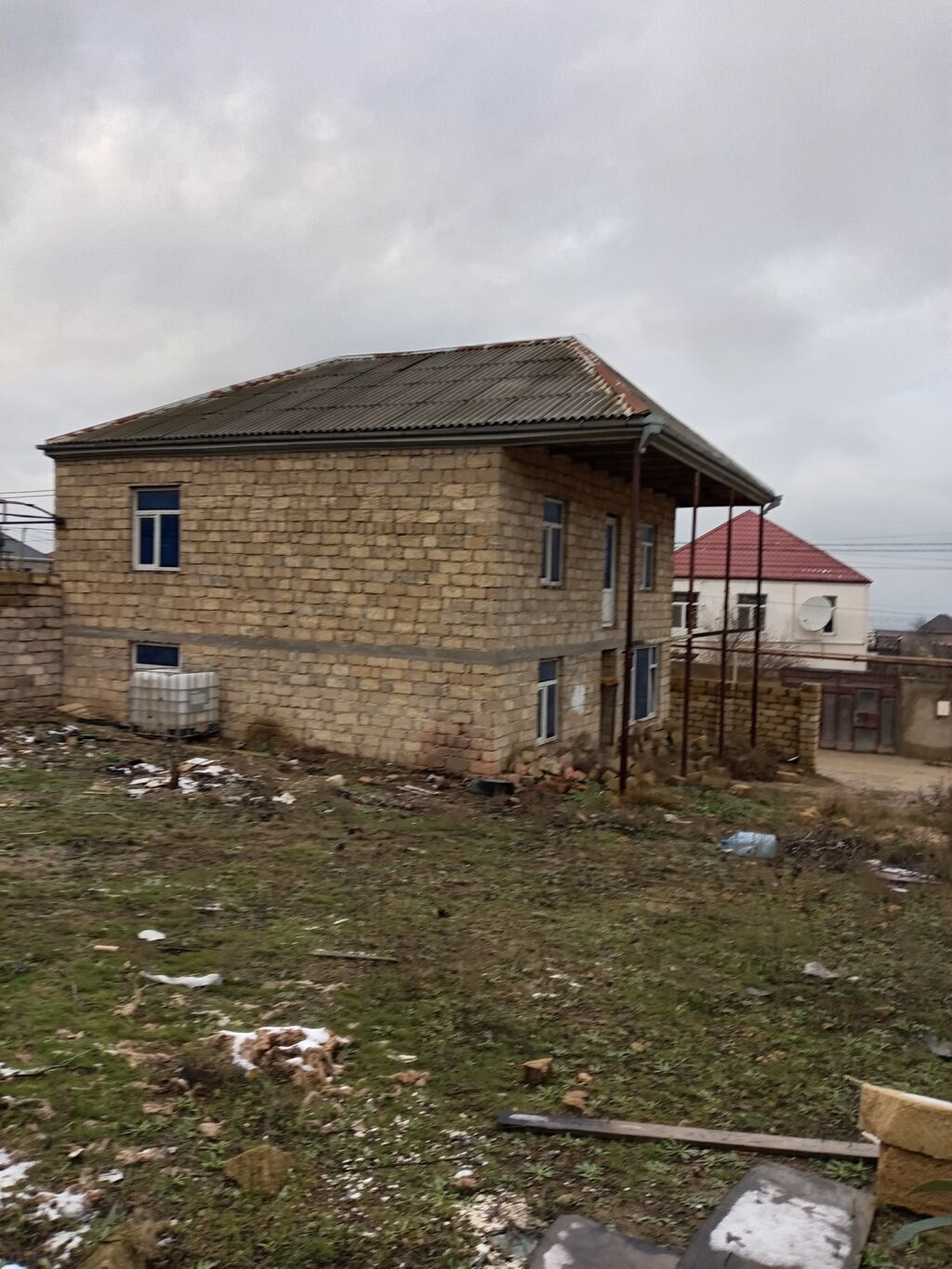 5 otaqlı, 180 kv. m, Kredit yoxdur, Təmirsiz
