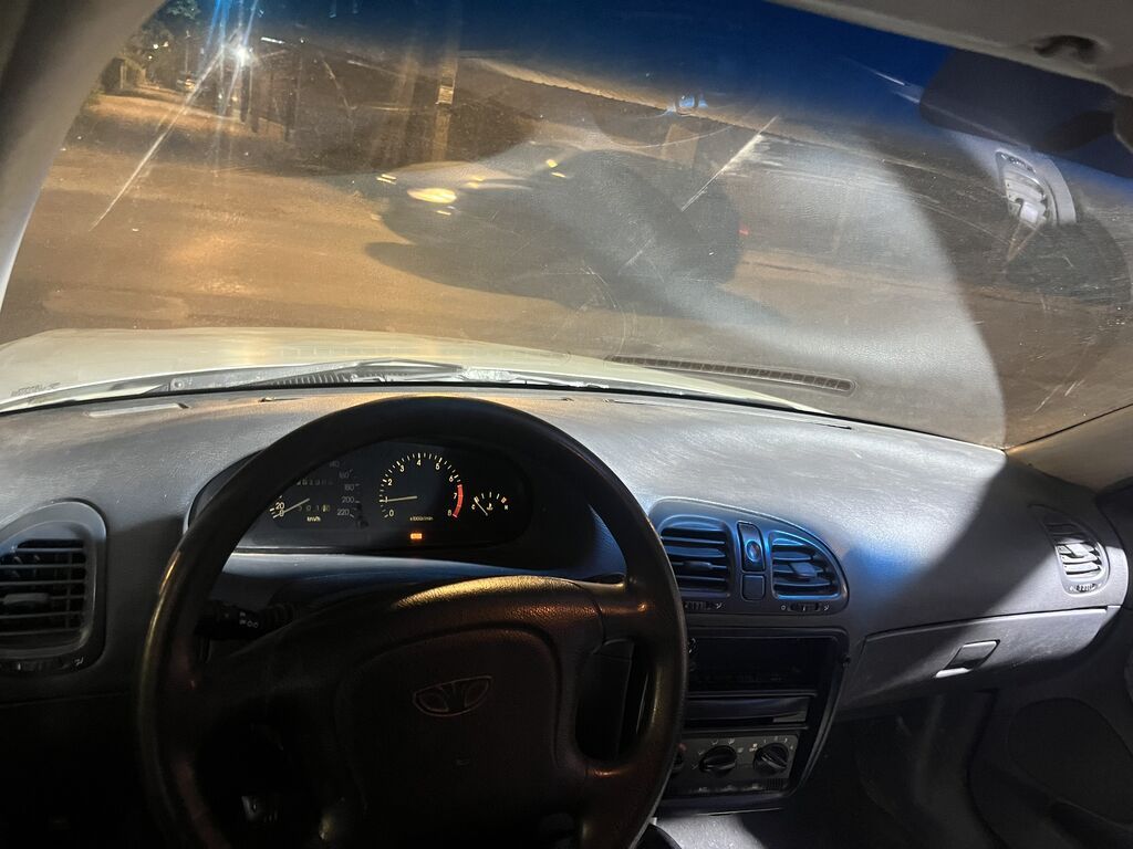 Daewoo Nubira: 2002 г., 1.8 л, Механика, Бензин, Седан: фото 5