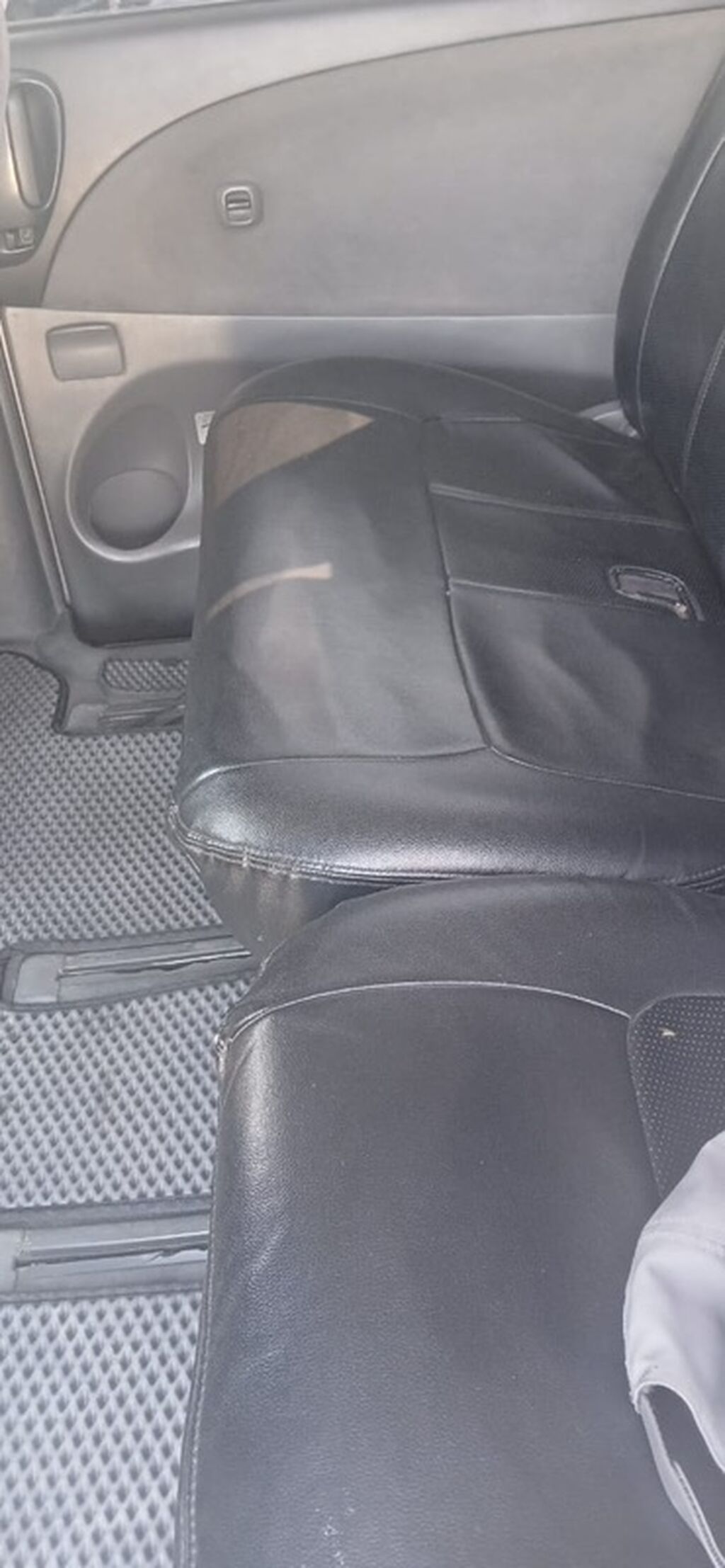 Toyota Estima: 2003 г., 2.4 л, Автомат, Минивэн: фото 6