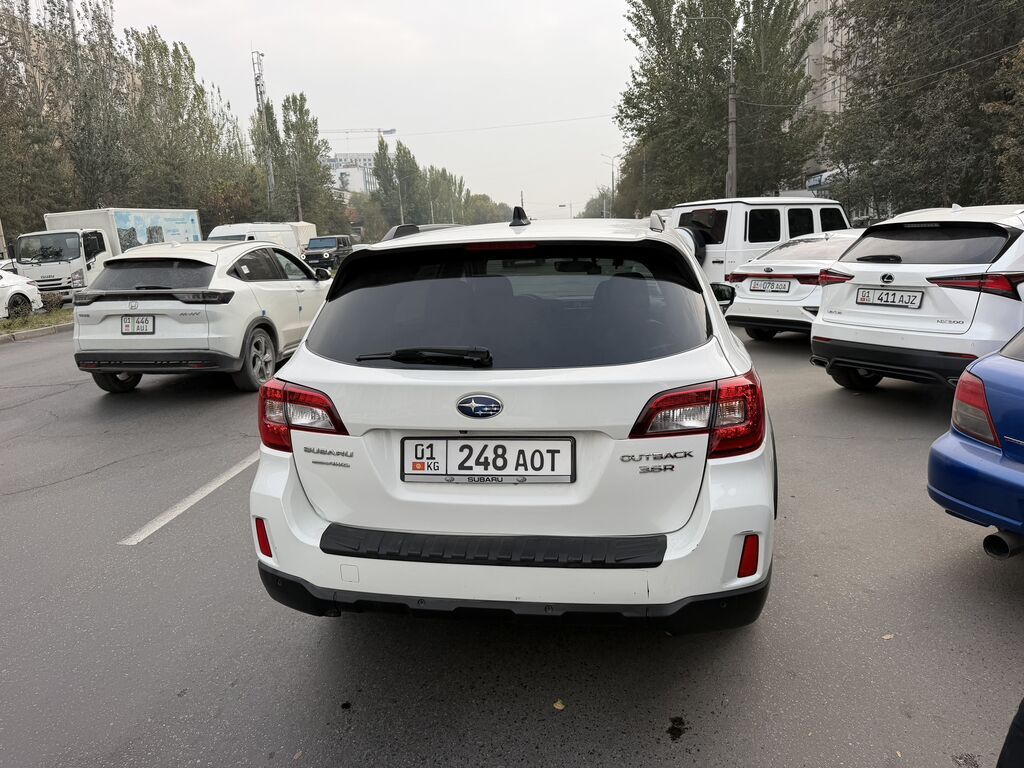 Subaru Outback: 2017 г., 3.6 л, Автомат, Бензин, Универсал: фото 3