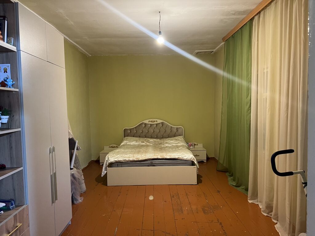 Bakıda 4 otaqlı köhnə tikili mənzil satılır, 200 m², 70 000 AZN, şəkil 3 / 12