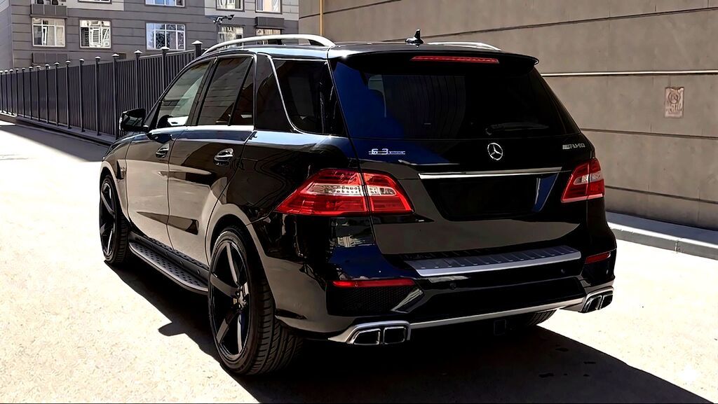 Mercedes-Benz M-Class: 2013 г., 5.5 л, Автомат, Бензин, Кроссовер: фото 3