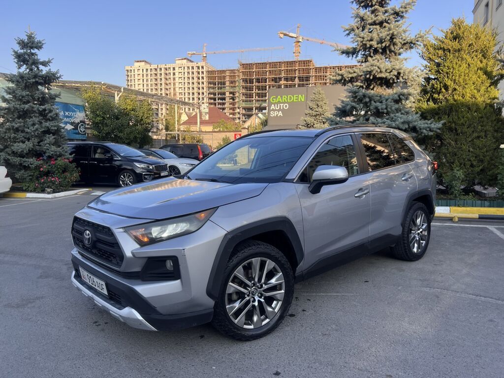 Toyota RAV4: 2019 г., 2.5 л, Автомат, Бензин, Кроссовер: фото 1