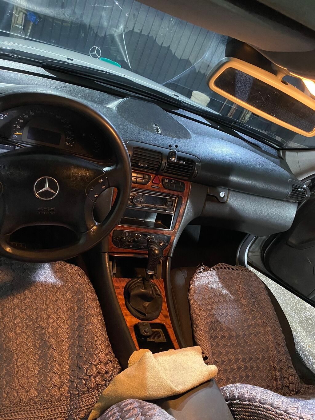 Mercedes-Benz C-Class: 2000 г., 2 л, Механика, Бензин, Седан: фото 4