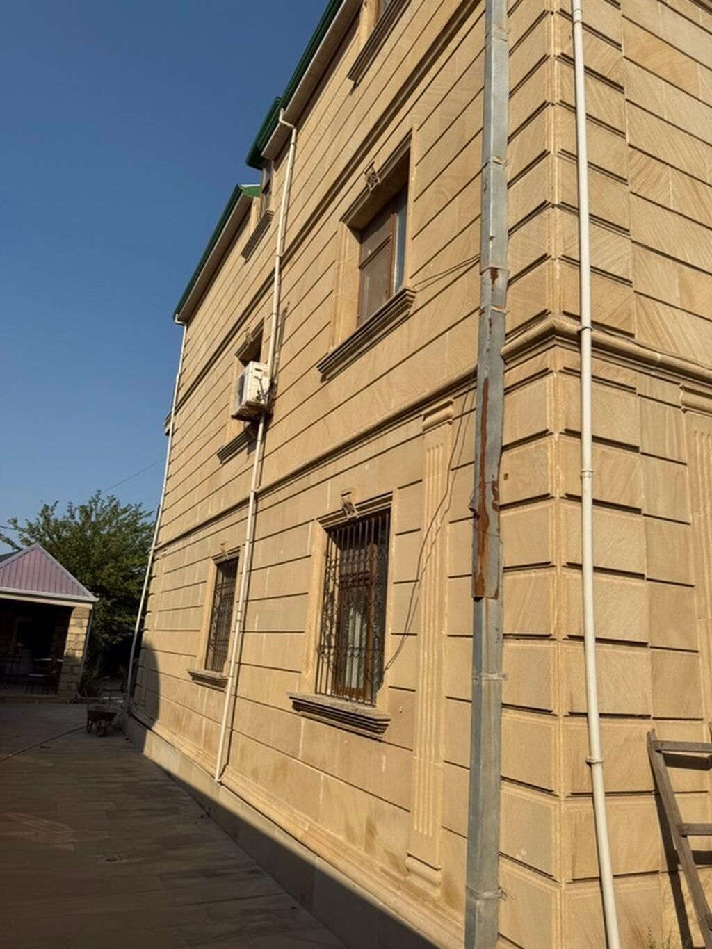 Ceyranbatan, 330 kv. m, 6 otaqlı, Kombi, Qaz, Su