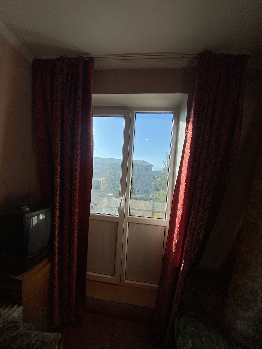 3 комнаты, 56 м², 105 серия, 4 этаж, Старый ремонт: фото 5