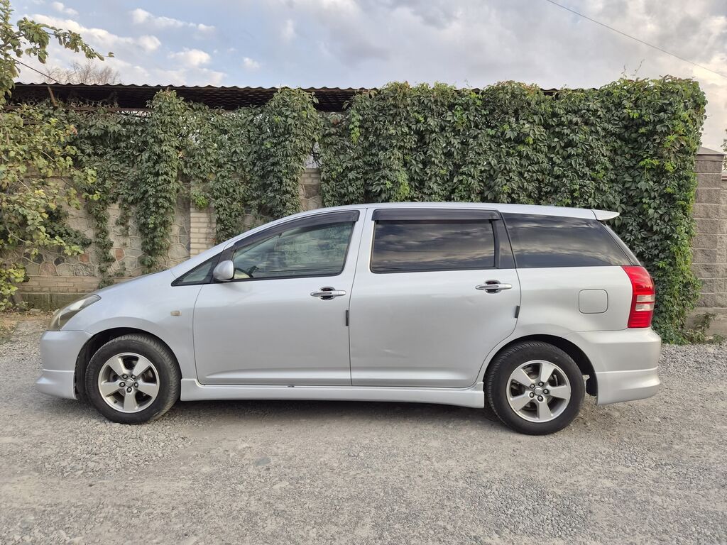 Toyota WISH: 2003 г., 1.8 л, Автомат, Бензин, Минивэн: фото 4