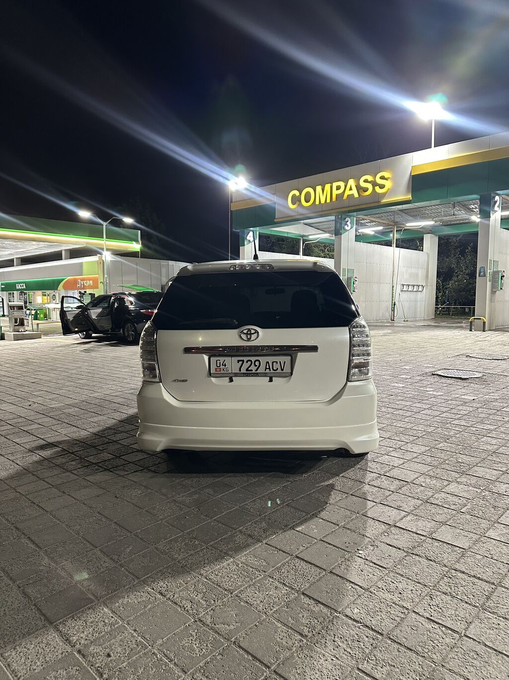 Toyota WISH: 2003 г., 1.8 л, Автомат, Бензин, Минивэн: фото 4