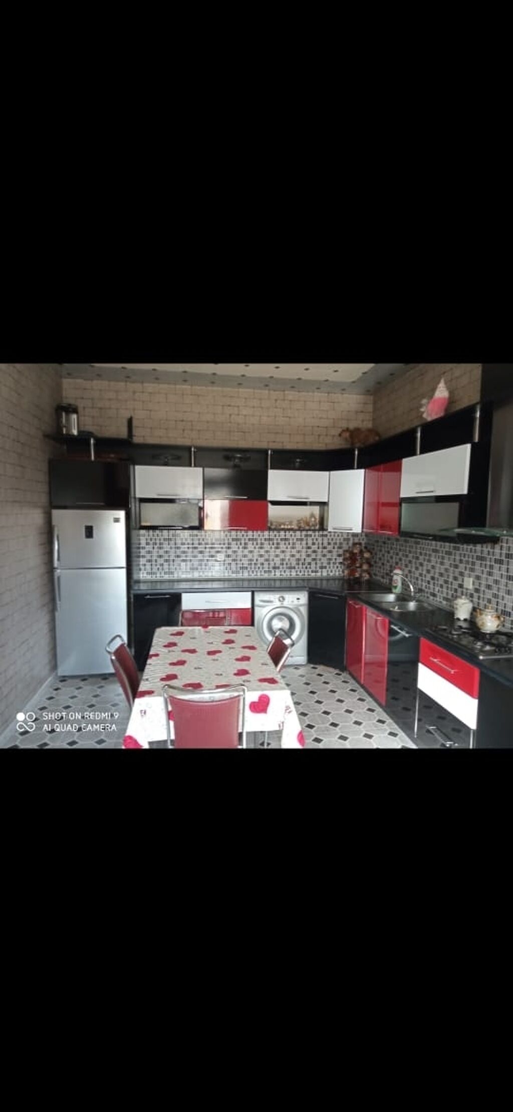 Bakıxanov qəs. 9 otaq, 330 kv. m, Orta təmir