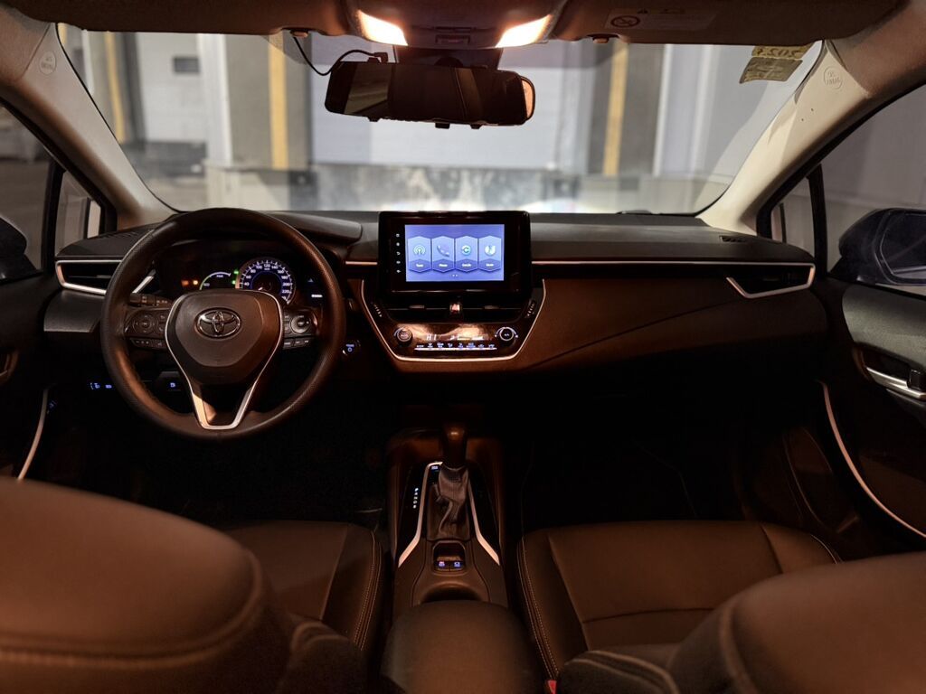 Toyota Corolla: 2021 г., 1.8 л, Вариатор, Гибрид, Седан: фото 8