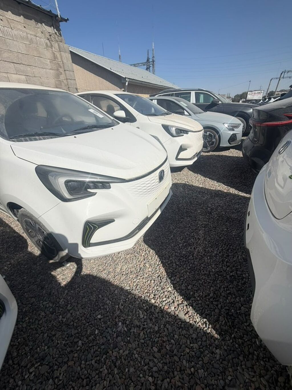 Changan Benben E-Star: 2024 г., Электромобиль, Хэтчбэк: фото 1
